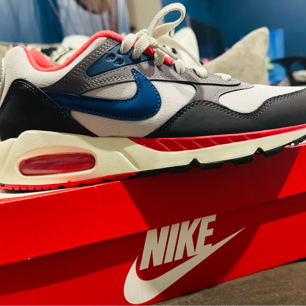 Nike Women’s Air Max Correlate Sneakers - White, Blue, Red Size 8 1/2